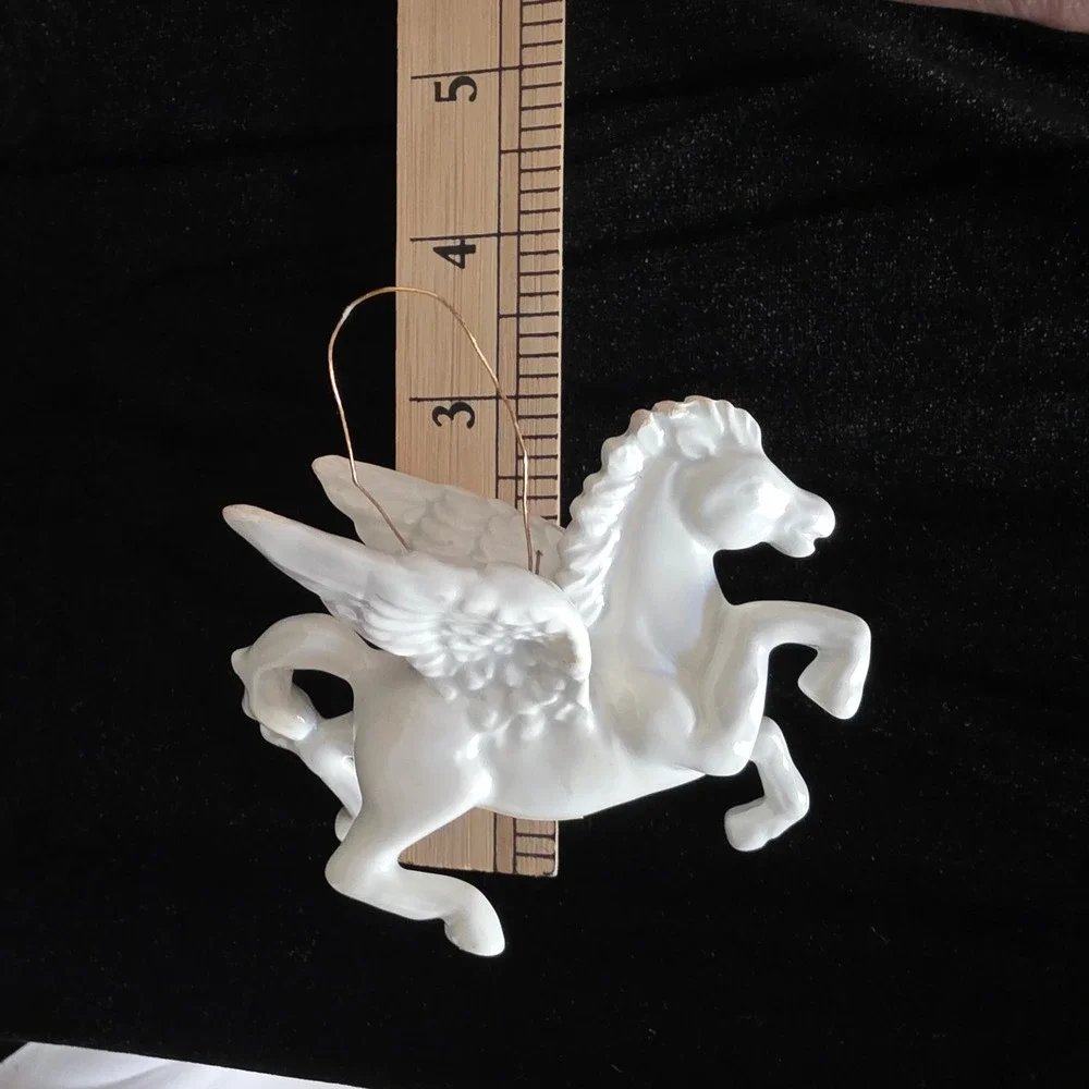 VTG Fitz & Floyd Japan White Porcelain Pegasus Winged Horse Ornament Figurine